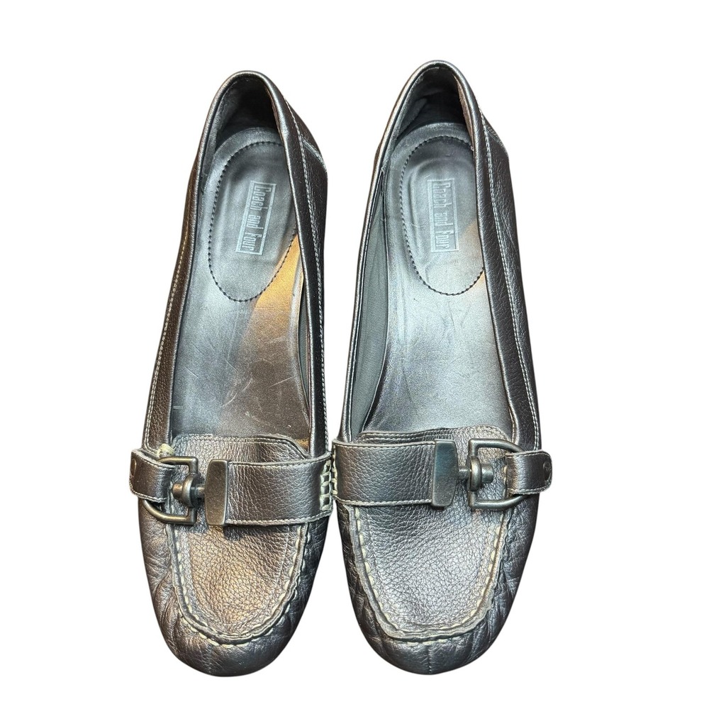 Coach And Four Shoes Womens Size 6 Silver Leather Loafer Flats Square Toe
